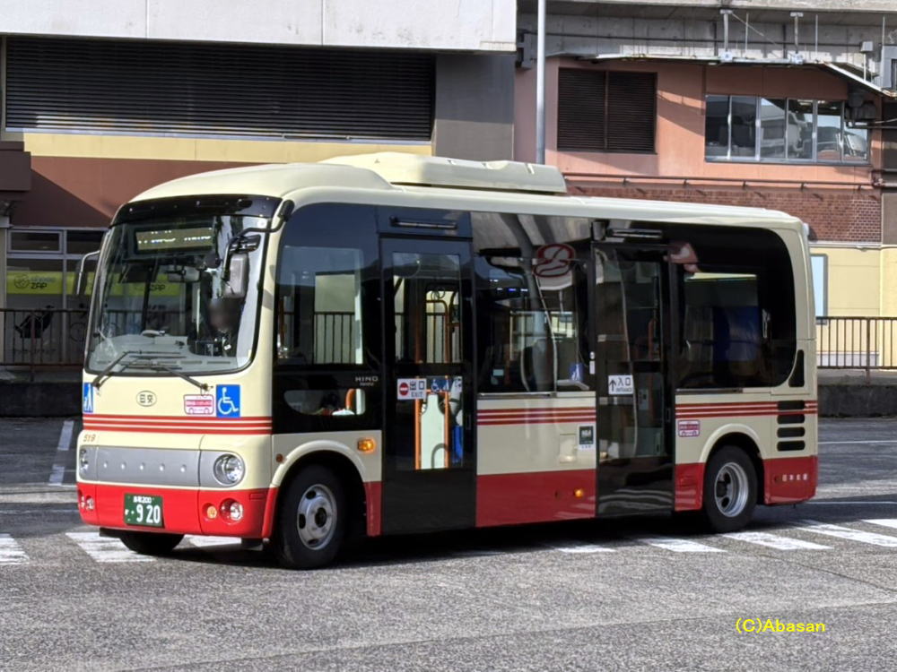 鳥取200か・920（日交519）